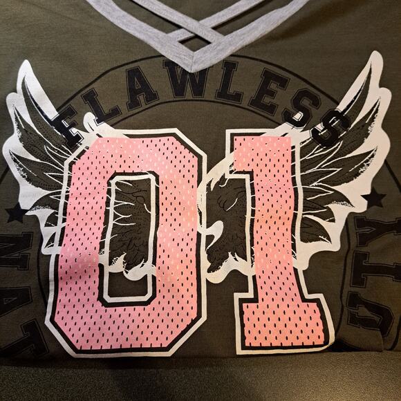 Bobbie Brooks XL Junior Football Shirt. Green and Pink V-Neck 01 NWT - Picture 3 of 9